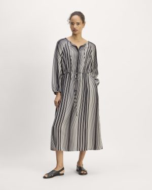 The TENCEL™ Gathered Maxi Dress | Black / Bone