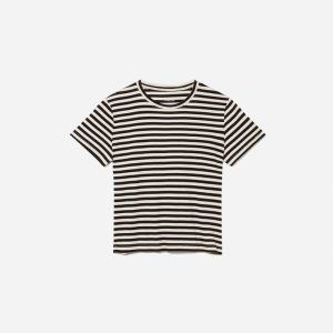 The Box-Cut Tee in Essential Cotton | Sandstone / Black | No Pocket