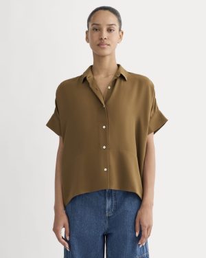 The Boxy Shirt in Washable Silk | Toffee