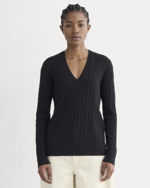 The Cable V-Neck in Cotton Cashmere | Black