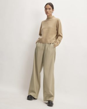 The Draper Pleated Pant in Buttersmooth | Cornstalk / Black | 32 Inseam