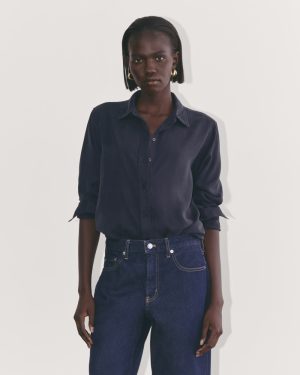 The Must-Have Shirt in Butterlite | Navy