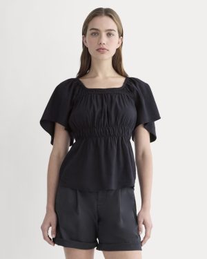 The Flutter-Sleeve Top in Stretch Linen | Black