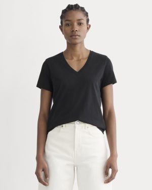 The Slim V-Neck Tee in Essential Cotton | Black