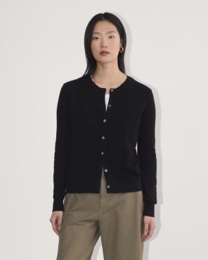 The Classic Cardigan in Cashmere | Black